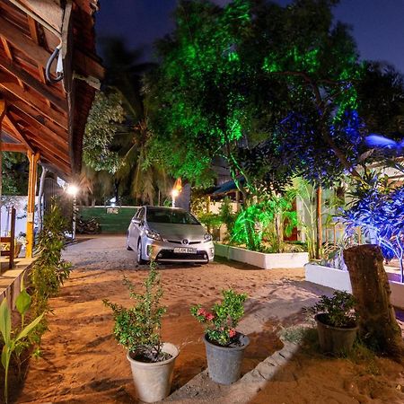 Comfort Beach Hotel Arugam Bay Bagian luar foto