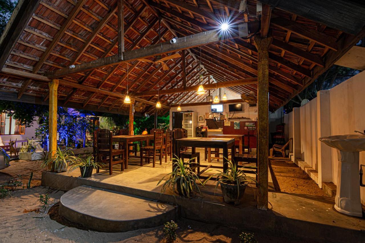Comfort Beach Hotel Arugam Bay Bagian luar foto