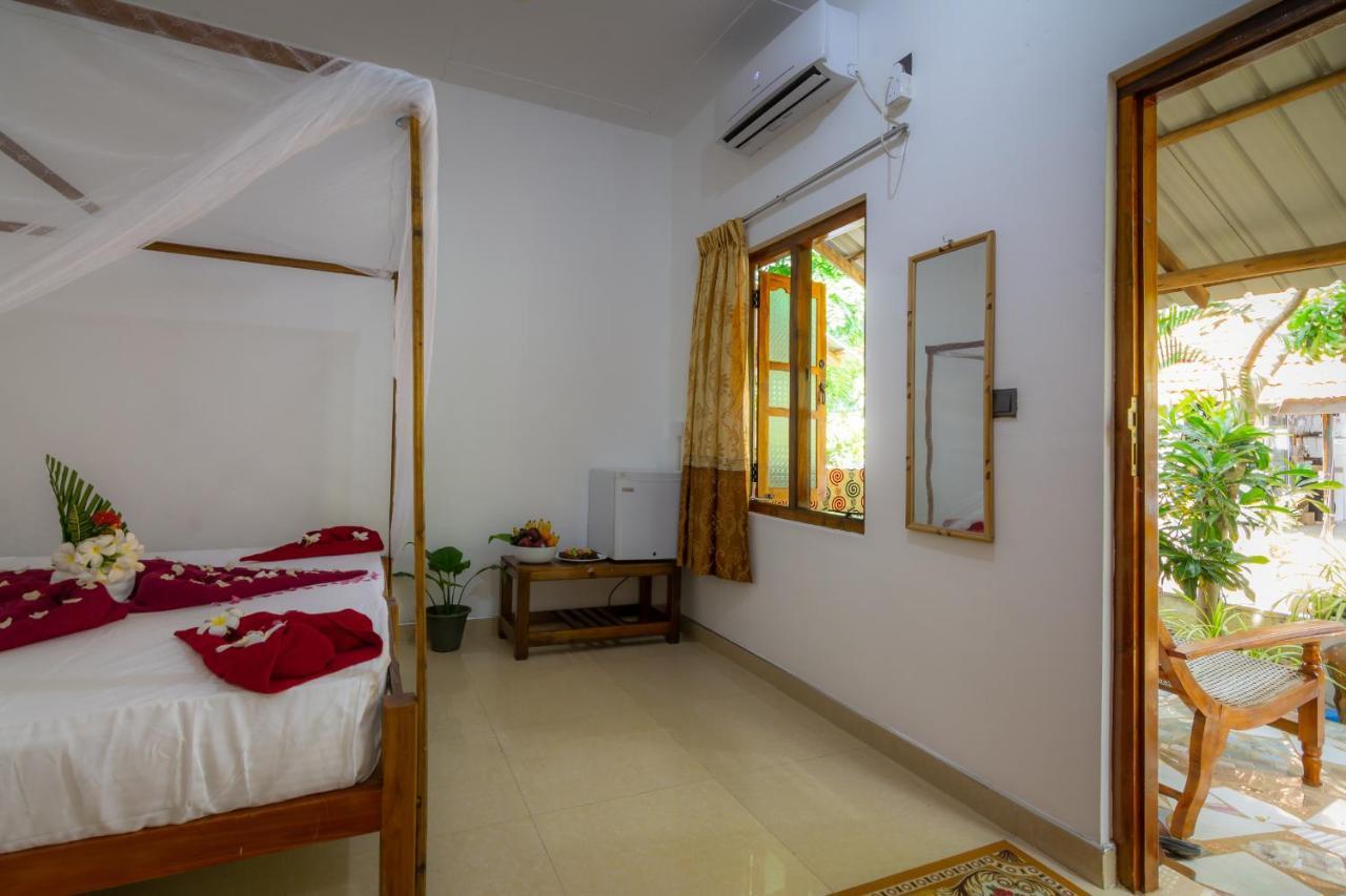 Comfort Beach Hotel Arugam Bay Bagian luar foto