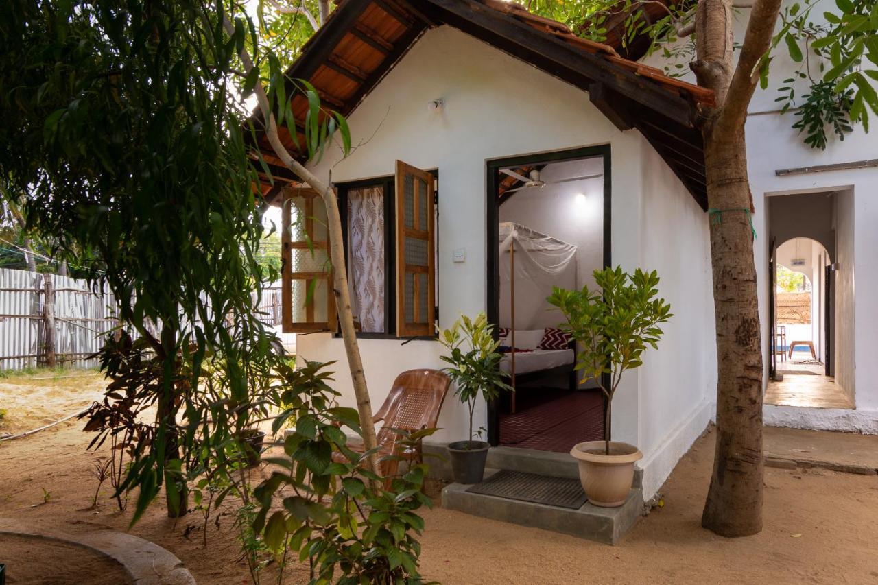 Comfort Beach Hotel Arugam Bay Bagian luar foto