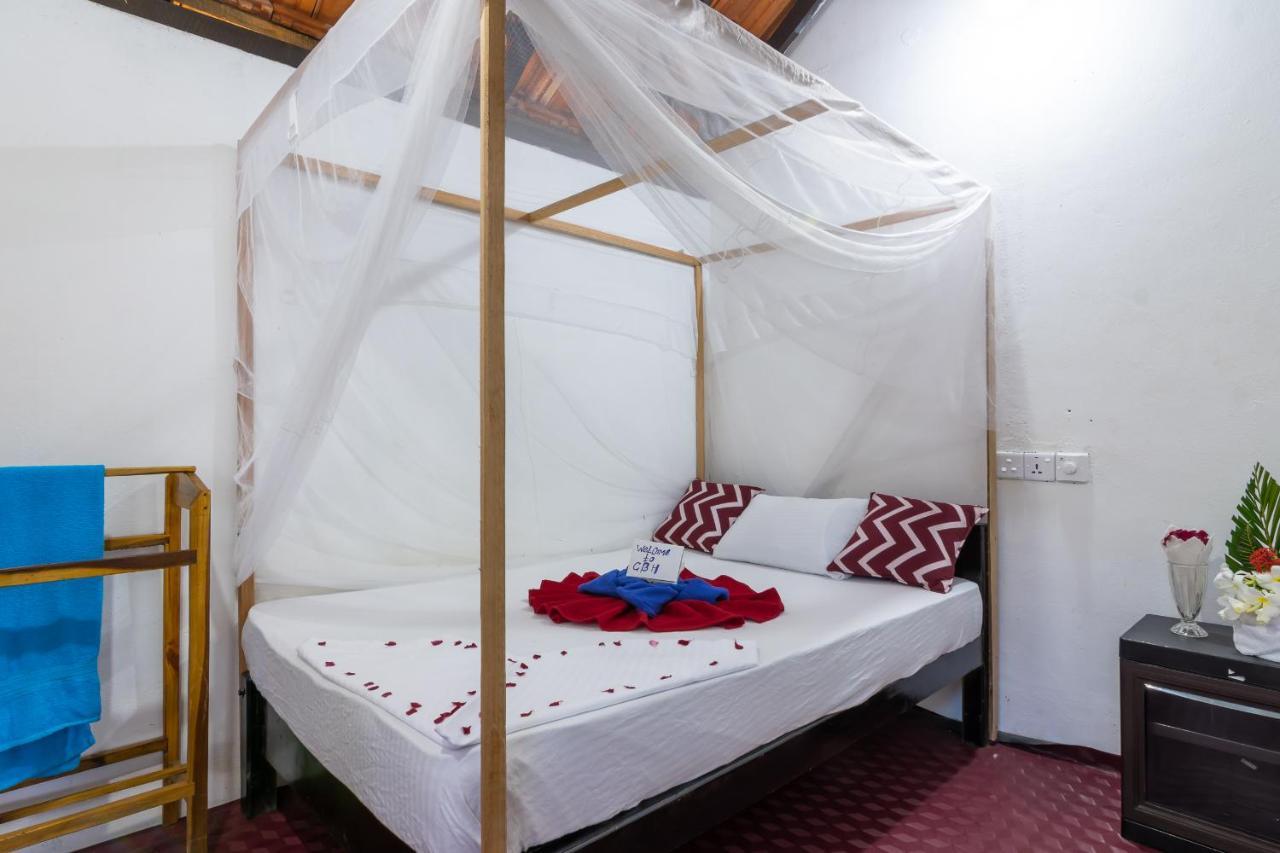 Comfort Beach Hotel Arugam Bay Bagian luar foto