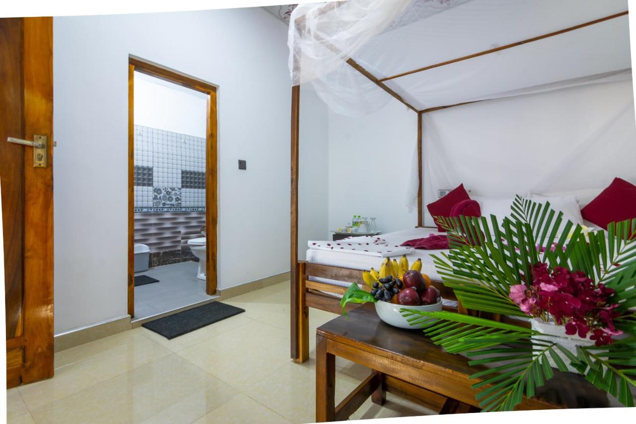 Comfort Beach Hotel Arugam Bay Bagian luar foto